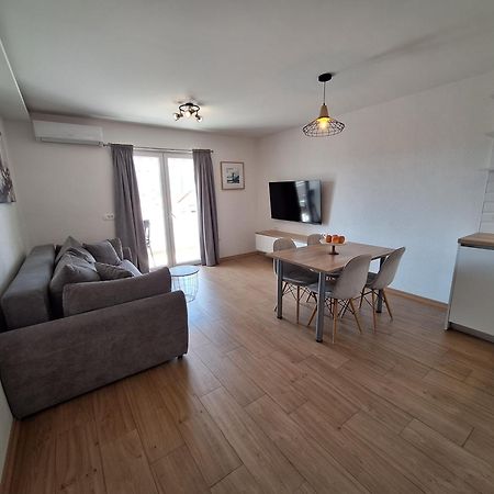 Apartment Joy Makarska Bagian luar foto